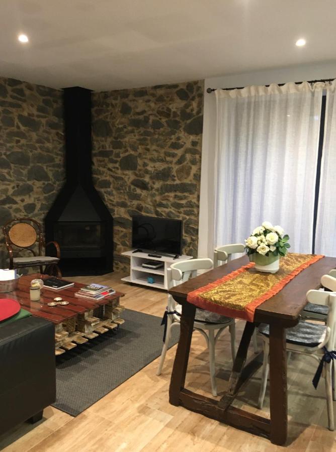 Torre De La Ferreria Apartment Tona ภายนอก รูปภาพ
