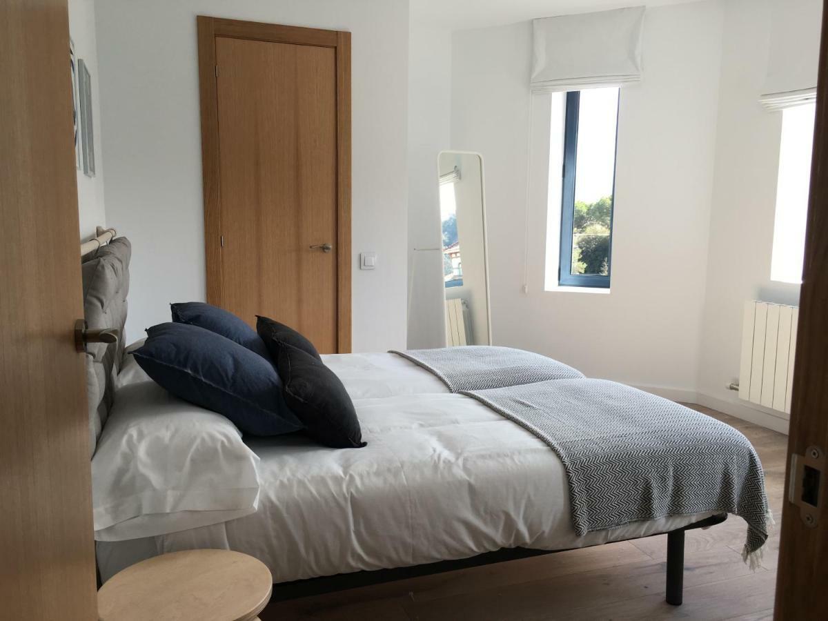 Torre De La Ferreria Apartment Tona ภายนอก รูปภาพ