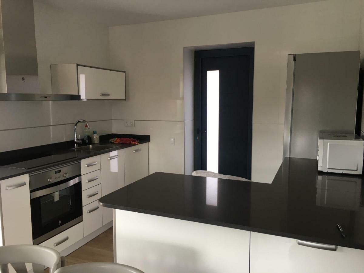 Torre De La Ferreria Apartment Tona ภายนอก รูปภาพ